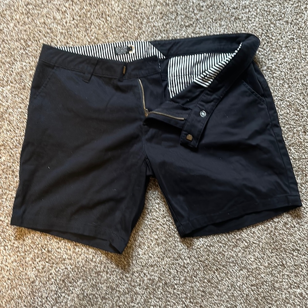VOLCOM shorts